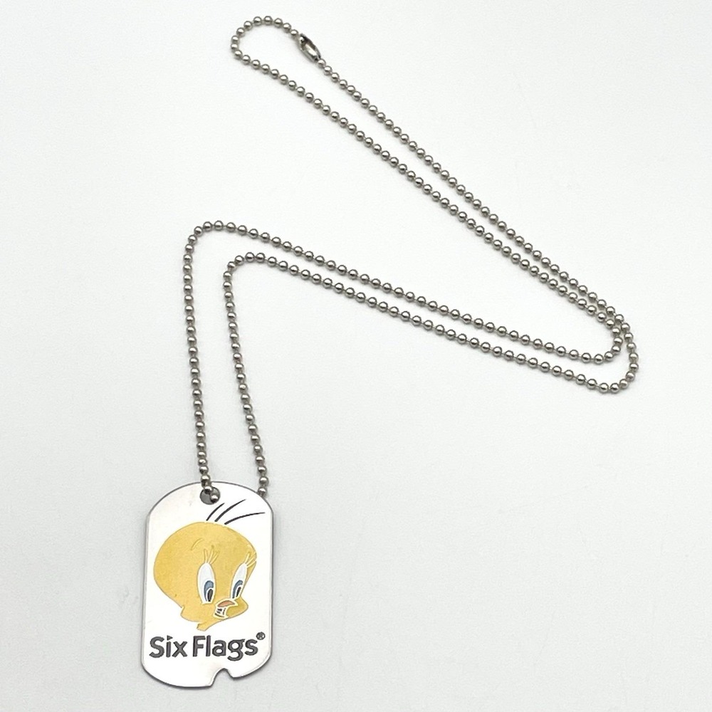 Vintage 1996 Six Flags Tweety Bird Warner Bros Dog Tag Necklace 15" Souvenir